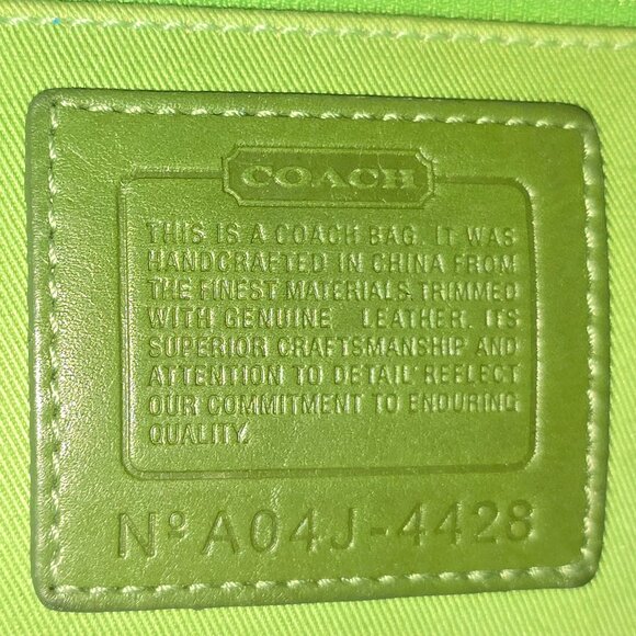 VTG COACH Hamptons Soho Daisy Cabriolet Canvas W/ Blue & Green Leather Tote 4428 - Picture 11 of 15